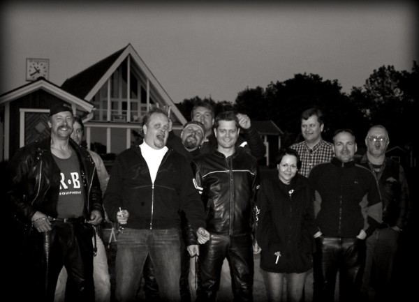 Ã–vernattning hos Joe i Ã–rebro pÃ¥ vÃ¤g till Bike Meet 2005
