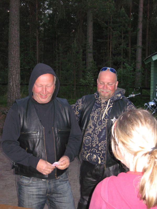 Smilbanden strÃ¤ckta 
Nyckelord: Ã¥rstrÃ¤ff2008