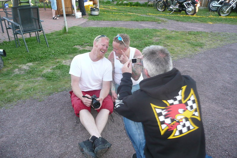 Knodden o Jussi poserar fÃ¶r Dosan
Nyckelord: Ã¥rstrÃ¤ff2011