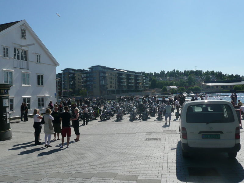 LÃ¶rdagskortegen - TÃ¸nsberg brygge
Nyckelord: Ã¥rstrÃ¤ff2011