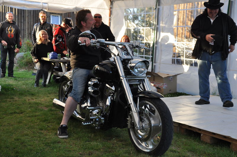 Gusten med Sveriges Snyggaste VTX 1800 2011
Nyckelord: Ã¥rstrÃ¤ff2011