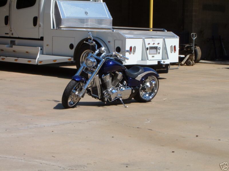BikerBoys_bl_10.jpg