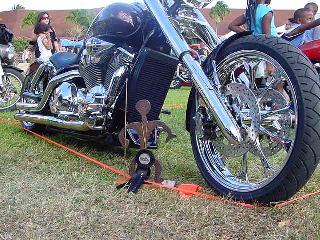 Copy_2_of_Hawaii_Biker_Build_Off_031.jpg