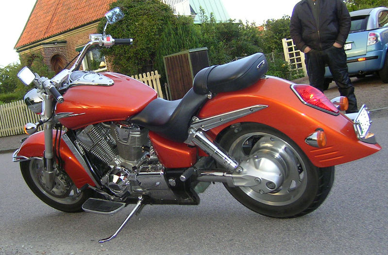 VTX 1800 RETRO 
