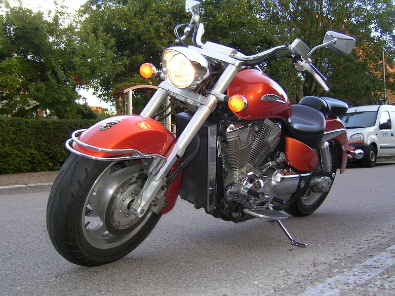 VTX 1800 RETRO 
