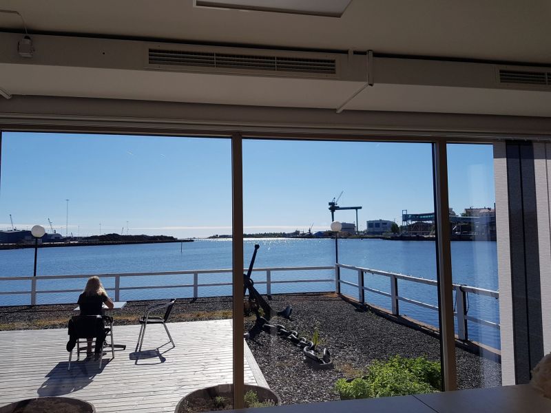 PÃ¥ Badholmen - Oskarshamn
Fin-fin frukost! ;-) 
Fotograf: Sissel
Nyckelord: Ã¥rstrÃ¤ff2018