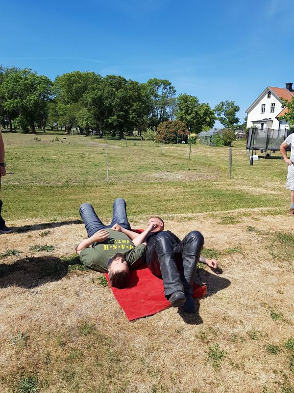 PÃ¥ Tjauls GÃ¥rd - Spark RÃ¶vkrok
Fotograf: Sissel
Nyckelord: Ã¥rstrÃ¤ff2018