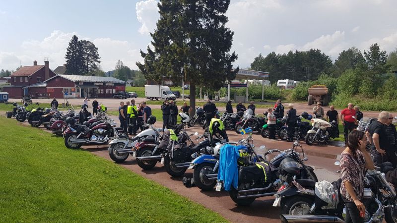 Kaffestopp pÃ¥ RÃ¶rbÃ¤cksnÃ¤s
Foto: Sissel
Nyckelord: Ã¥rstrÃ¤ff2019