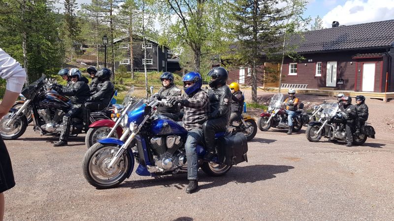 PÃ¥ tur
Foto: Sissel
Nyckelord: Ã¥rstrÃ¤ff2019
