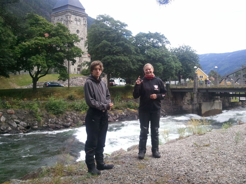 SÃ¥ kallt Ã¤r det i Ã¤lven!!
